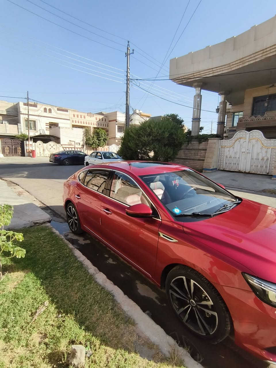 سياره فول مواصفات فتحه سقف
سياره ماشيه 30 بعدها بضمان شركه 
موديل  23
سياره كفاله عامه كير مكينه ضربه مكفوله
مكاني بغداد الدوره 
***********
سعر 125
