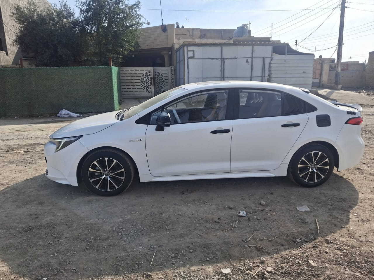 سلام عليكم كورلا هايبرد موديل ٢٤ ماشيه ٥٧ سيارة مكفوله من الصبغ والبارد السعر ١٣٨ وبيها مجال بصيط للاستفسار *********** عنوان بغداد سبع البور
