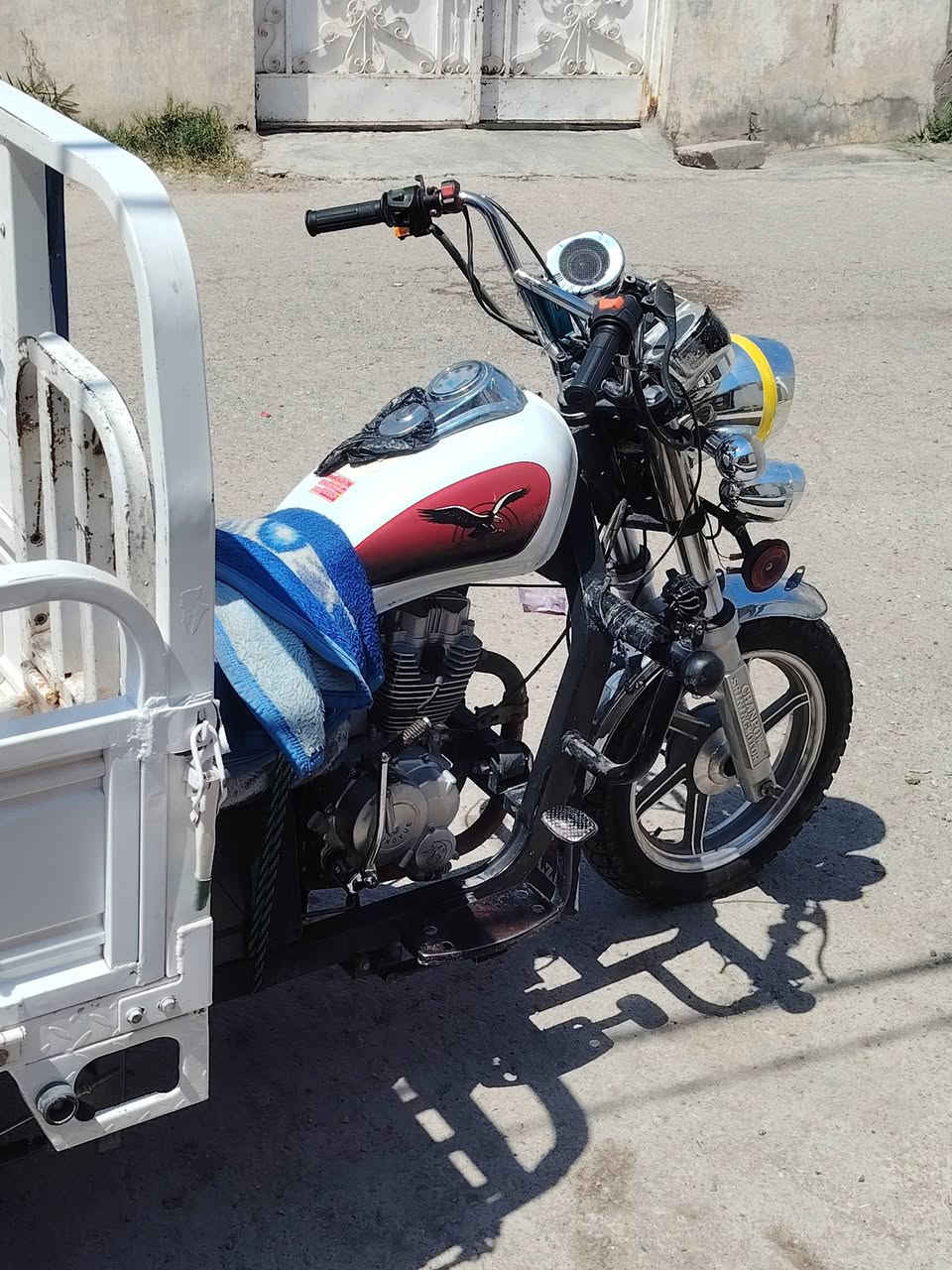 ستوته للبيع مديل ٢٥ مكفول من كلشي
نظافه 90  ماعيزه لو الف.
ديالى قريت زهيرات
السعر ١٧٠٠ وبيها مجال مؤشاري التكسر بل سعر 
رقم الهاتف *********** وتساب

تصال ***********
