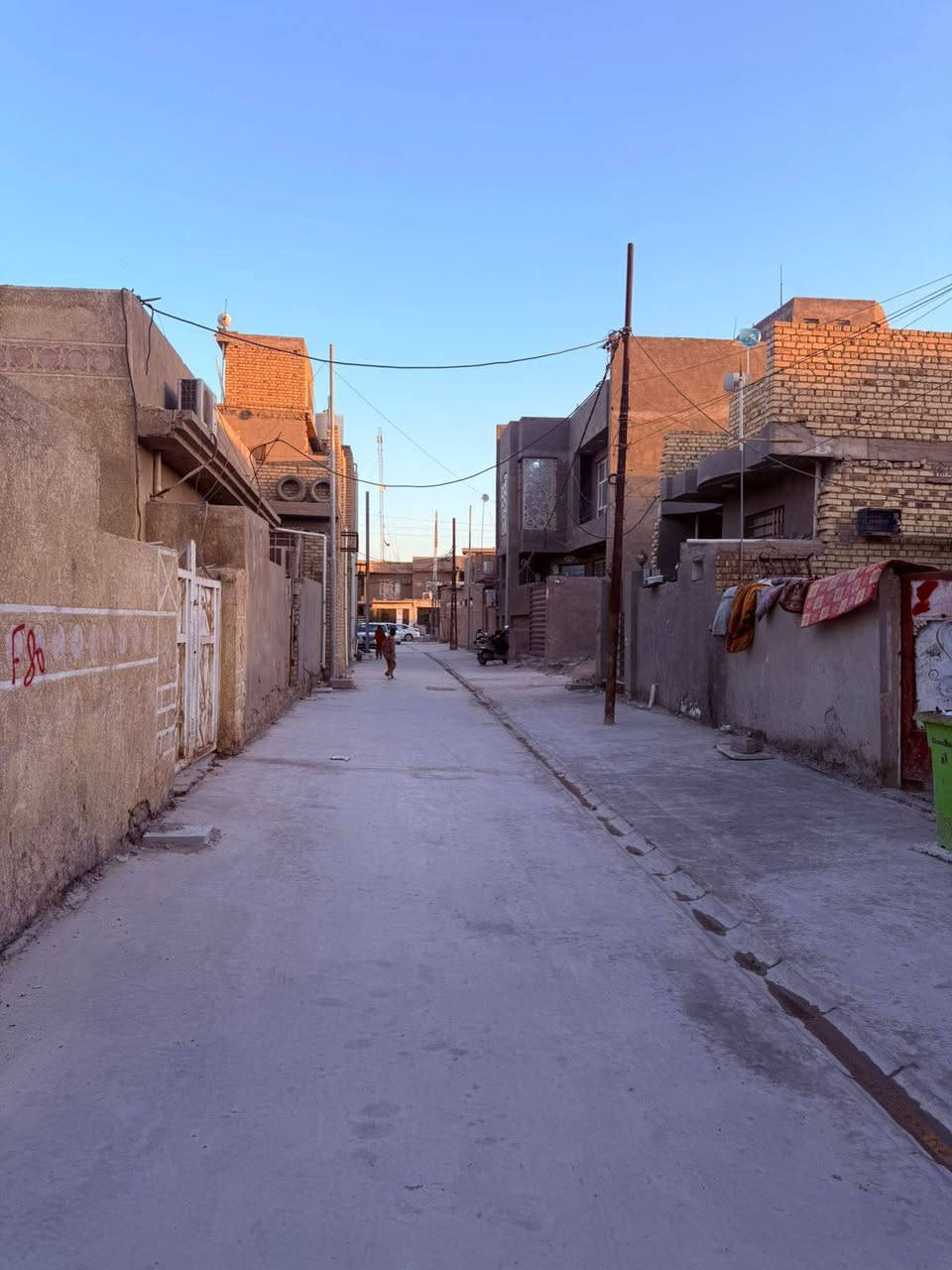 قطعة أرض للبيع في الفلاحية واجهة ٧.٥ والنزال ١٨ 
قرب مركز الشرطة  خدمات واضحة  
الشراي يدخل خاص او الاتصال ***********
