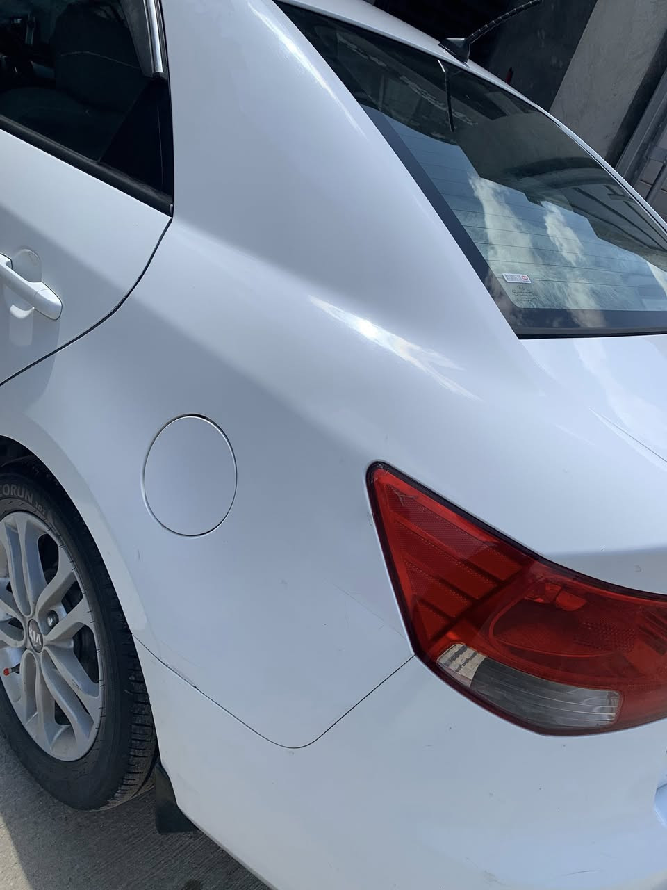 السلام عليكم كيا سيراتو 2011 خليجي رقم بغداد تحكم ستيرن مري شفط شاشه كامره حساس خلفي خمسه ويل كب تخم تاير جديد باتري جديد صدر امامي خلفي جديد تبريد ثلج كير محرك كله بوضع الشركة سياره مال بيت جديده بيه بارد باب السايق بدون صبغ او تبديل سعر 102 بيه مجال بسيط ***********
