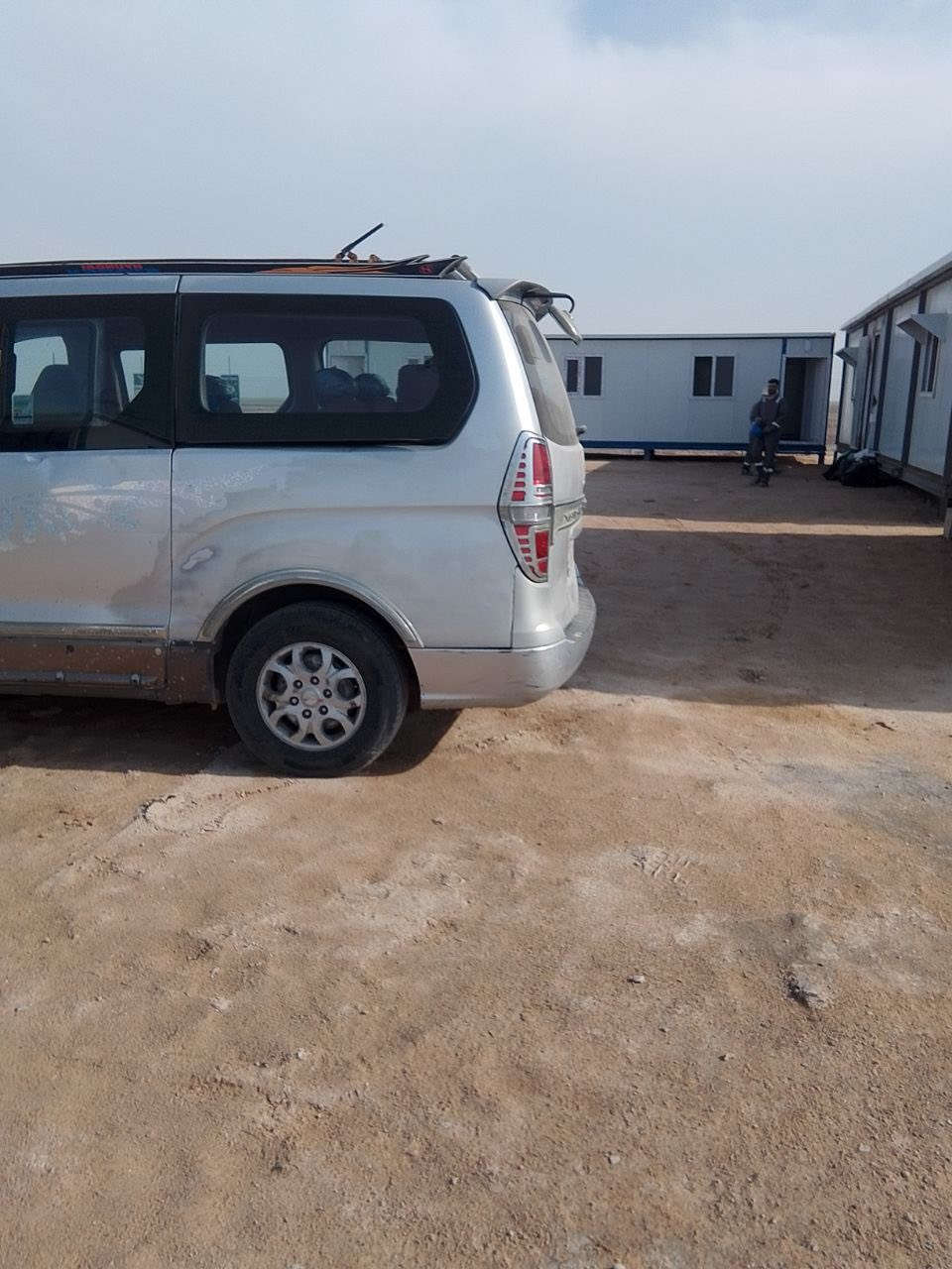 سلام عليكم ستاركس للبيع 2009 
مفتوح ومحور مسكر كير اوتماتيك 
سنويه  ال2029 سياره تحويل مباشر 
سياره باسمي مكفوله من العيب الشرعي 
السعر 130 وبيه مجال 
***********
