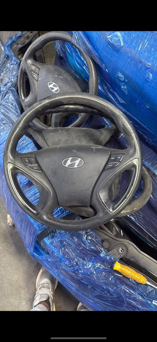 سلام عليكم
يوجد جميع انواع الشريط الستيرن الكوري 

دركه ستيرن معه التحكمال ول ارباك النتره مضلع امريكي السعر ٧٠ الف 

دركه النتره مضلع بدون ايرباك تحكمات امريكي ٤٥ الف 

دركه النتره ٢٠١٠ معه التحكمات ول ايرباك ٥٠ 

دركه سوناته مضلع معه اليرباك ٥٠ الف 

مكاني بغداد مشتل مقابيل حمام الفندي 
يوجد توصيل جميع المحافضات العراق ٥ الف 
*********** ☎️📱
موجود من ال٥ العصر الى ١٢ بليل
