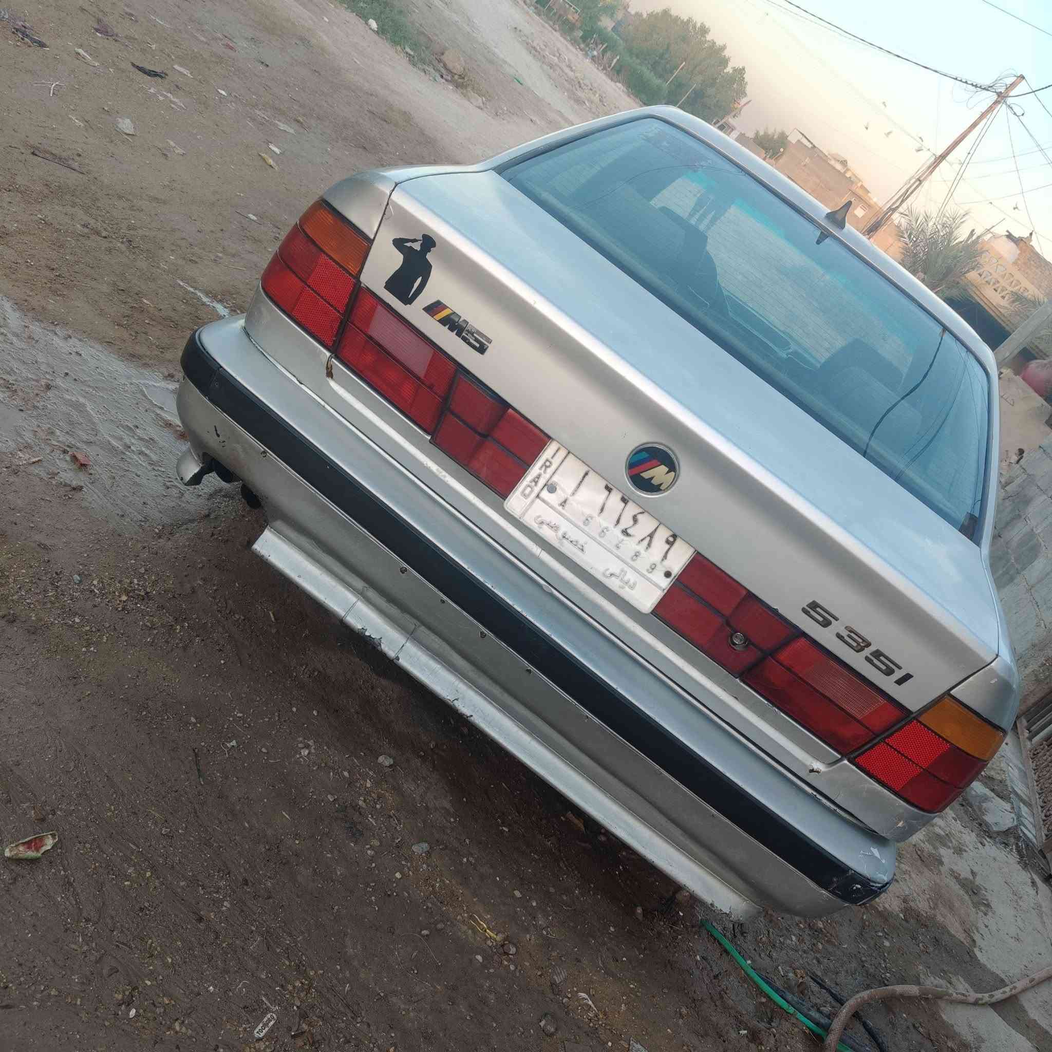 السلام عليكم BMW 535 موديل 1991 كير اتوماتيك سيارة نضيفة بيها ملاحضات بسيطة مكاني محمودية ***********
