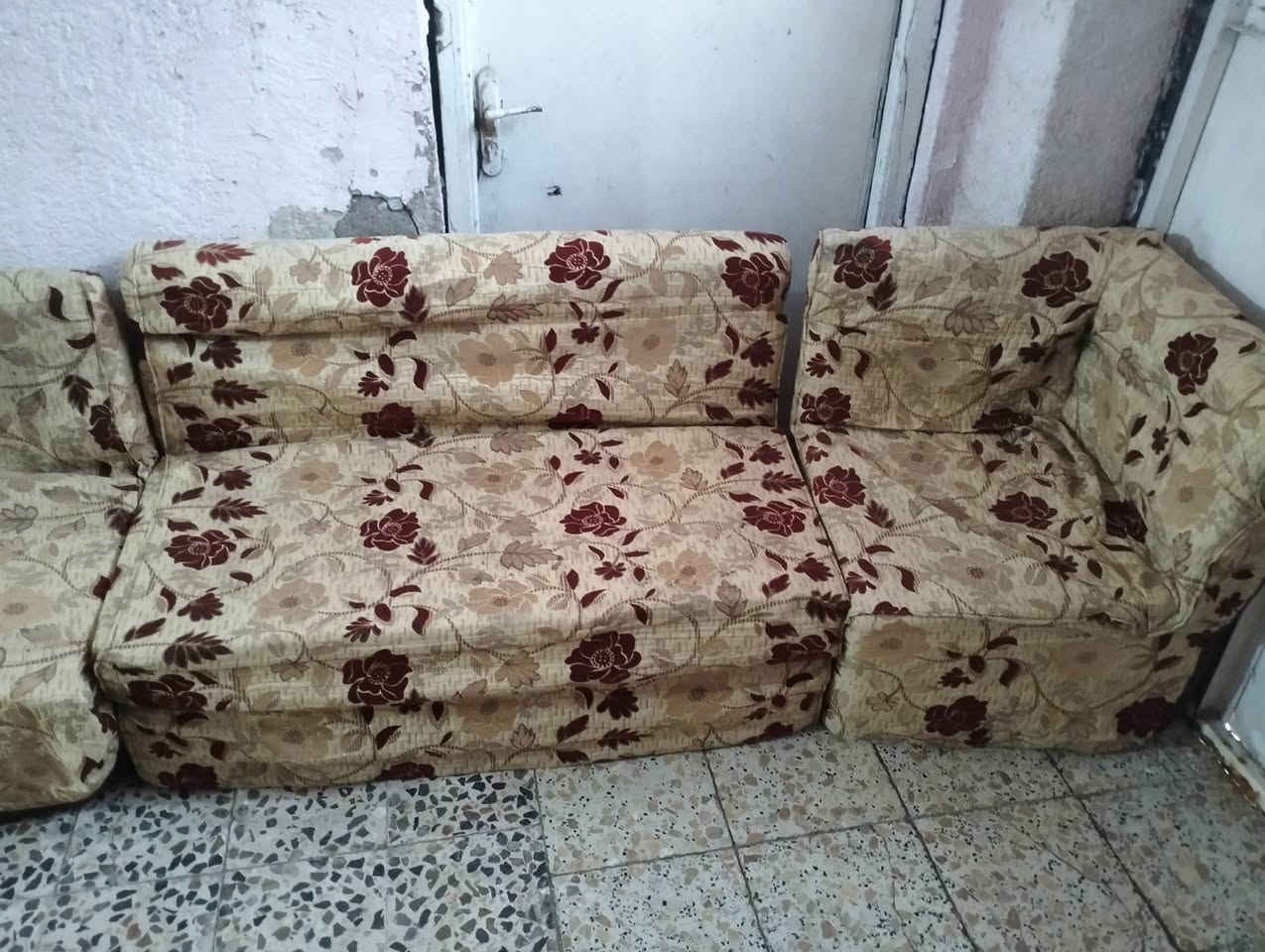 سلام عليكم حبايب كلبي ديوان 6 قطع 

60  رايده نضيف وجبير


**إذا كنت صاحب هذا الإعلان وتريد حذفه لأي سبب، رجاءا أرسل رسالة إلى الدعم الفني**