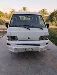 باص مسيوبوشي ٢٠١١ مزاد سياره جديده كشنات جديده كير ومحرك كفاله بدون صب...