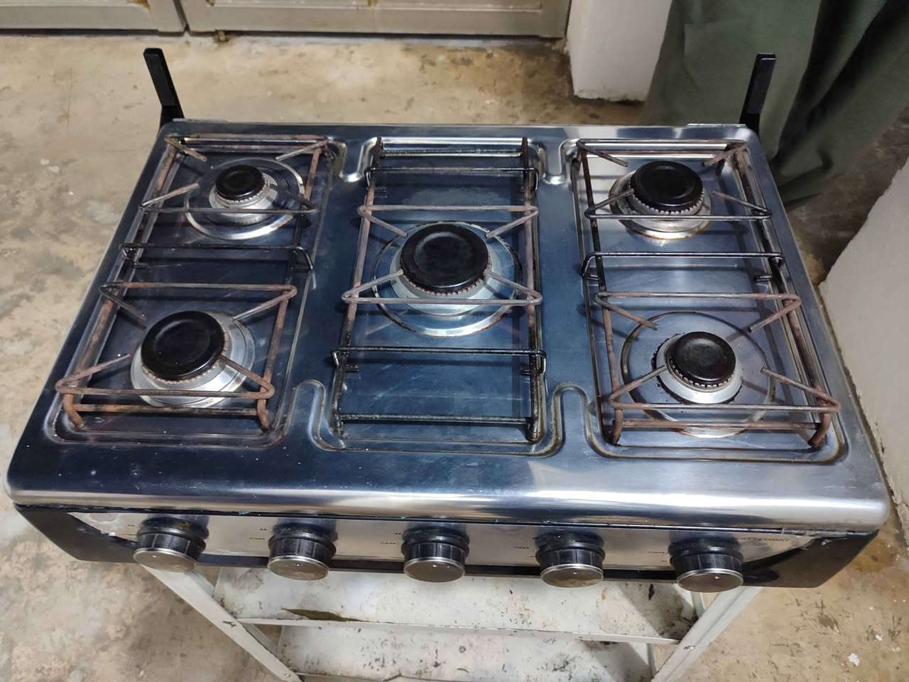 تەباغی 5 چاوی بۆری 
تێبینی : قاعیدەکەی ژێری شلە السليمانية, العراق


**إذا كنت صاحب هذا الإعلان وتريد حذفه لأي سبب، رجاءا أرسل رسالة إلى الدعم الفني**