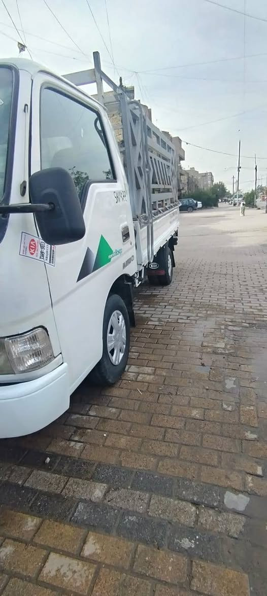 السلام عليكم كيا فنتيره قلاب للبيع تك قماره 8 جنكال  موديل 2000 رقم بغداد الماني سنويه 27 مشروع وطني مكفوله من الضربه والكص والتبديل بيهه مكانات صبغ للجماليه مكينه وكير واكسل مكفول شاصي رقم شاصي مكفول تخم تاير صدر جديد كهربائيات كله شغاله سياره جاهزه السعر 58 وبيه مجال مكاني بغداد مدينة الصدر الشراي يخابر *********** غير متواجد على الفيس
