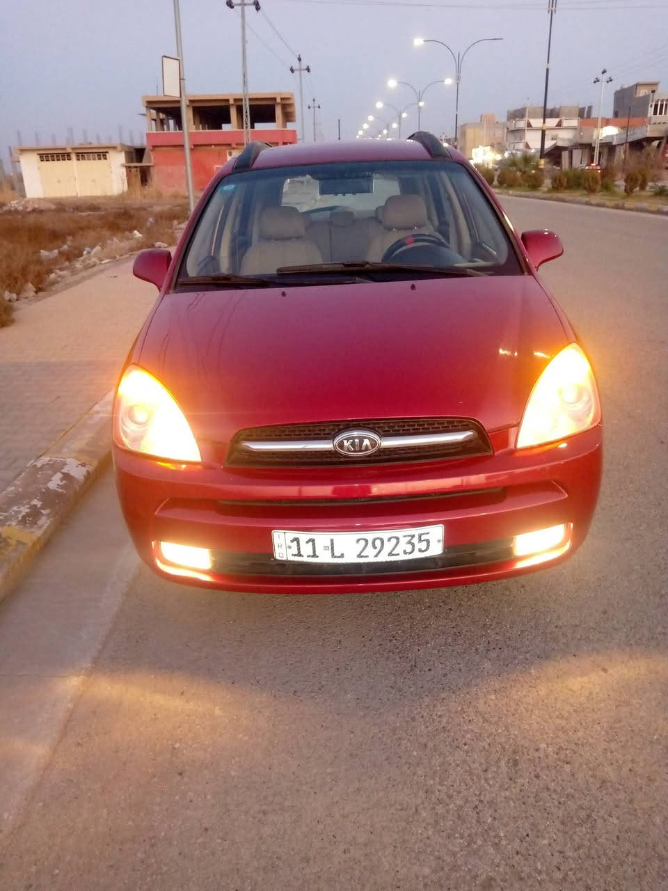 السلام عليكم اخوان كيا راندوو موديل 2008رقم بغداد بأسمي السيارة ضربتها بسيطه جاملغ خلفي بيها اثر جراد وشخوط مصبوغه عام محرك 6سلندر حجم المكينة 2700تخم تايرر جديد صدر امامي خلفي حلو80%  السعر 87وبي مجال رقم ***********
رقم***********مكاني الانبار القائم
