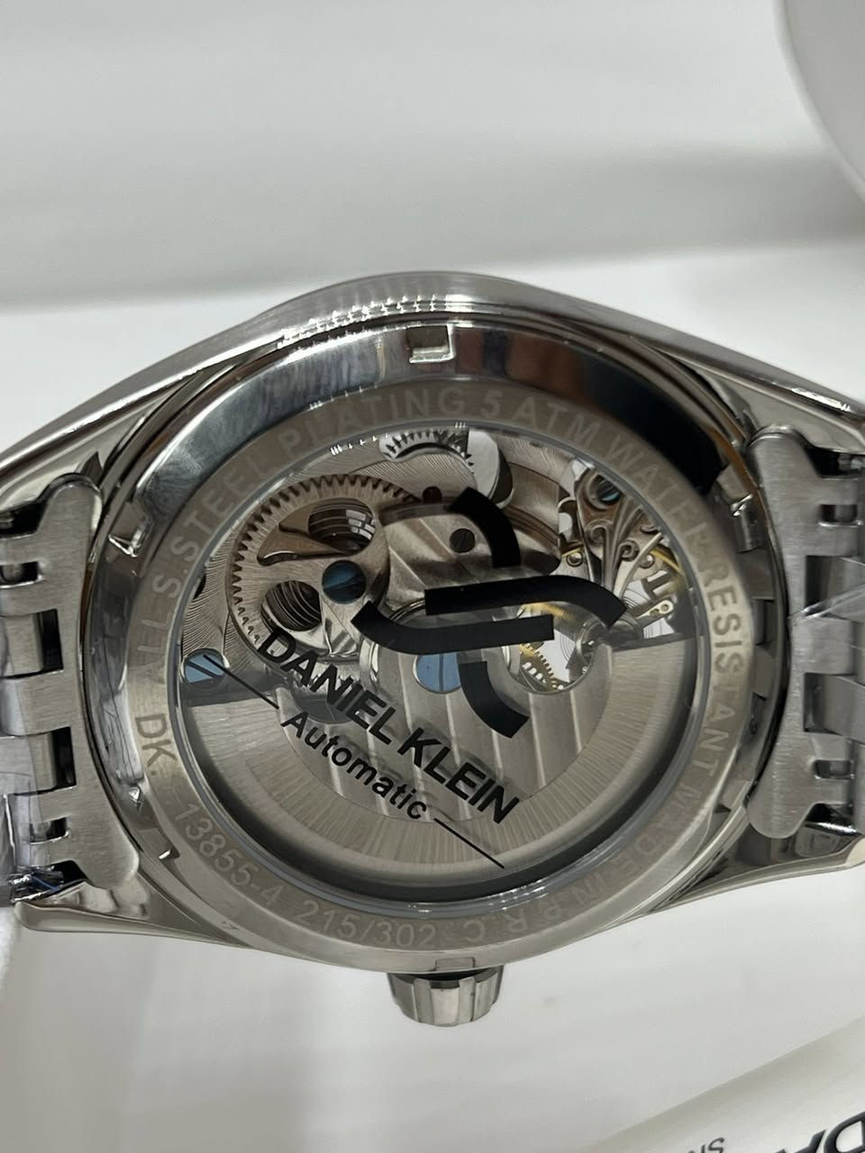 دانيال كلين وكالة اصلي اوتوماتيك كشف سكليتون شمسي قمري جي ام تي توقيت دولتين قطر 41 ملم جديدة غير مستخدمه كاملة المرفقات

السعر والحجز خاص فضلاً وليس امراً
او على الواتساب ***********
