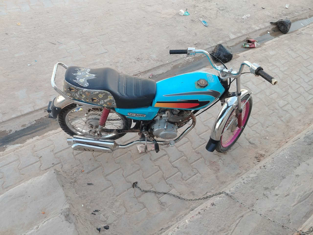 لبيع كلك دراجه حلوه محرك ناعم سعر 225  نجف ***********
