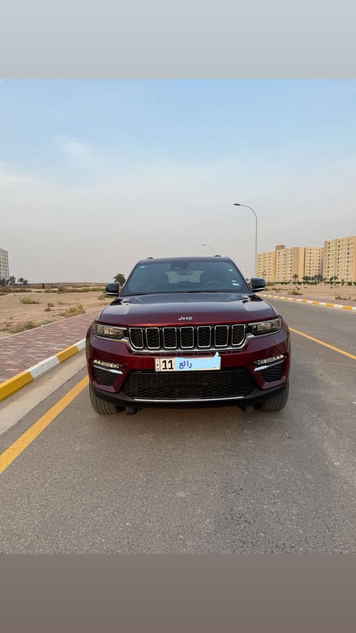 السلام عليكم جيب كراند شيروكي هايبرد 2024 مرقم بغداد الدولي بسمي
حجم المكينة : 2000 تيربو + هايبرد + شحن منزلي
اللون احمر 
المواصفات:.
1. بصمه
2.شاشه كبيره
3.تشغيل عن بعد
4.رادارامامي+خلفي+جوانب
5. كشنات جلد
6. كشن السايق ميموري
7. كشنات كهرباء
8. صندوق كهرباء
9. حساسات خلفية
10.قطع تبريد
11. إشابر بالمري
12.السياره جديده كلش
13. رادارات 360
14. ثلاث وضعيات قيادة
15. بانوراما فتحتين
16. كير ماوس
17. نظام منحدرات
18. هيتـرات بالكشنات
19. ويل كب كروم
20. لايتات لد
21. بكلايت لد
22. كشافات
23. بصمة أبواب 
24.ماشيه 46الف ونص
25.سايد بريك كهربائي
26.السياره بدون تبديل
مكان السياره بغداد مجمع بسماية السكني
السعر 315$وبيه مجال للطيبين
اللاستفسار اكثر:***********
