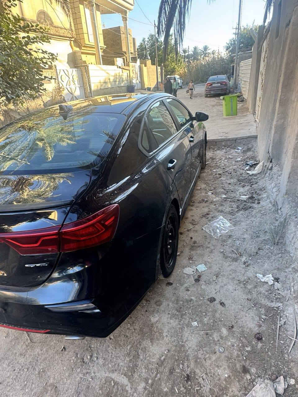 اللهم صل على محمد وآل محمد 
كيا فورتي وارد امريكي 2021 فئة GT Line محرك 2000 دوش رقم بغداد معوقين تصير حرة بعد سنة ونصف
عداد المسافة 100 الف ميل والسيارة خير من الله
مواصفاتها GT Line معروفة ماحاجة اذكرهة بصمة ورادارات امامي خلفي جانبي وكشنات جلد وكرسي كهرباء وشاشة وتحكمات وباقي المواصفات المعروفة
حادث السيارة بابين جهة اليمين والسونار مرفق وية الصور
السيارة واقعها احلى من الصور بهواي وبالعافية على الياخذهة
السعر 120 $ مكانها المسيب
مكلف بالنشر تفاصيل اكثر اتصال او واتساب ***********
