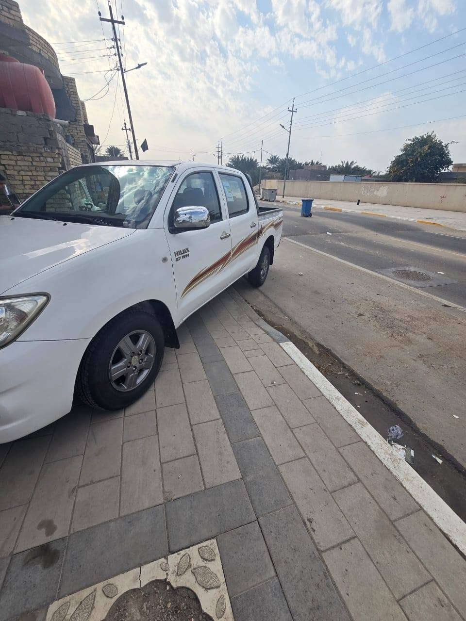 سلام عليكم للبيع هايلوكس موديل ٢٠١٠ شاصي ١٩ كفاله لا صبغ ولا فتح تخم تاير حداديه خير من الله  مكينه لا تنقيص ولا تبخير
الماكن السياره بصره مدينه بني منصور للاستفسار الاتصال على الرقم ***********
