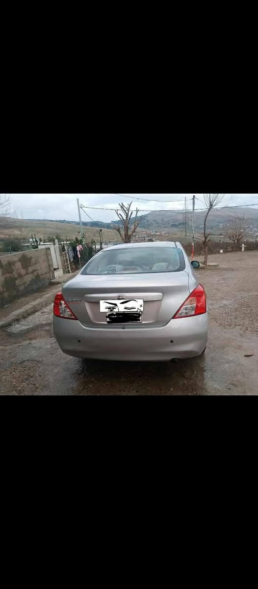نیسان سەنی لاکشمی بای مۆدێل 2013بێ بۆیاخ  لەسفرییە وە لای خۆمانە مواسەفات چوارجام کارەباییە دەسک ئستیلە تەبرید مەرکەزییە بیلاد بلاجکتۆرە دەسک نیکلە ڕەقەمووهه زەوسەنەوی تازەیە بەناوی خۆمانەوەیە گێڕومەکینەی بەشەرت ..ژ.م..
*********** السليمانية, العراق
