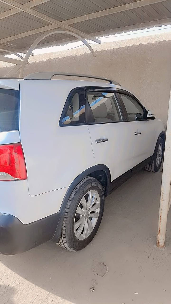 سورنتو 2013 فول 
خليجي 
مكينة 6
رقم بغداد 
مكان بابل 
للاستفسار ***********
تخم تاير جديد
