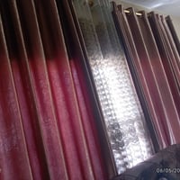 غرفة استقبال كاملة طخم وزوالي ٢ كبار وبردات شبابيك ثنين ٣ متر كل شباك ...