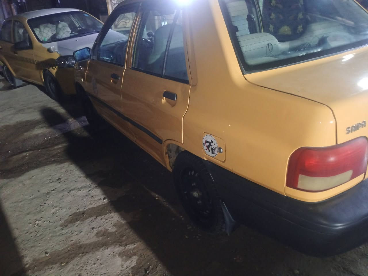 سايبا موديل 2017 رقم الماني بغداد مشروع وطني حداديه جديده تخم تاير تخم ويل جديد مشط جديد تبريد شغال ثلج محرك مجفت بور جديد مابيها نقص ابره 
مداور ثاني يوم سنويه الى 2028
ثاني يوم اصفرلك الهيئة 
الكوفة حي ميسان هاتف ***********
السعر 45 وبيها مجال
