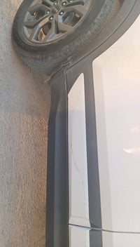 كيا سليتوس 2024 ماشية 35 الف مكفولة ما عدا شخط بالبلاستك موضح بالصور م...