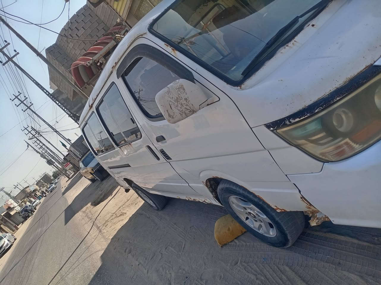 سياره جنبي 2013 مطلوبه للمصرف راعيها الشرعي موجود سعر 30 وبيها مجال بسيط
‏‪0788 854 6000‬‏
