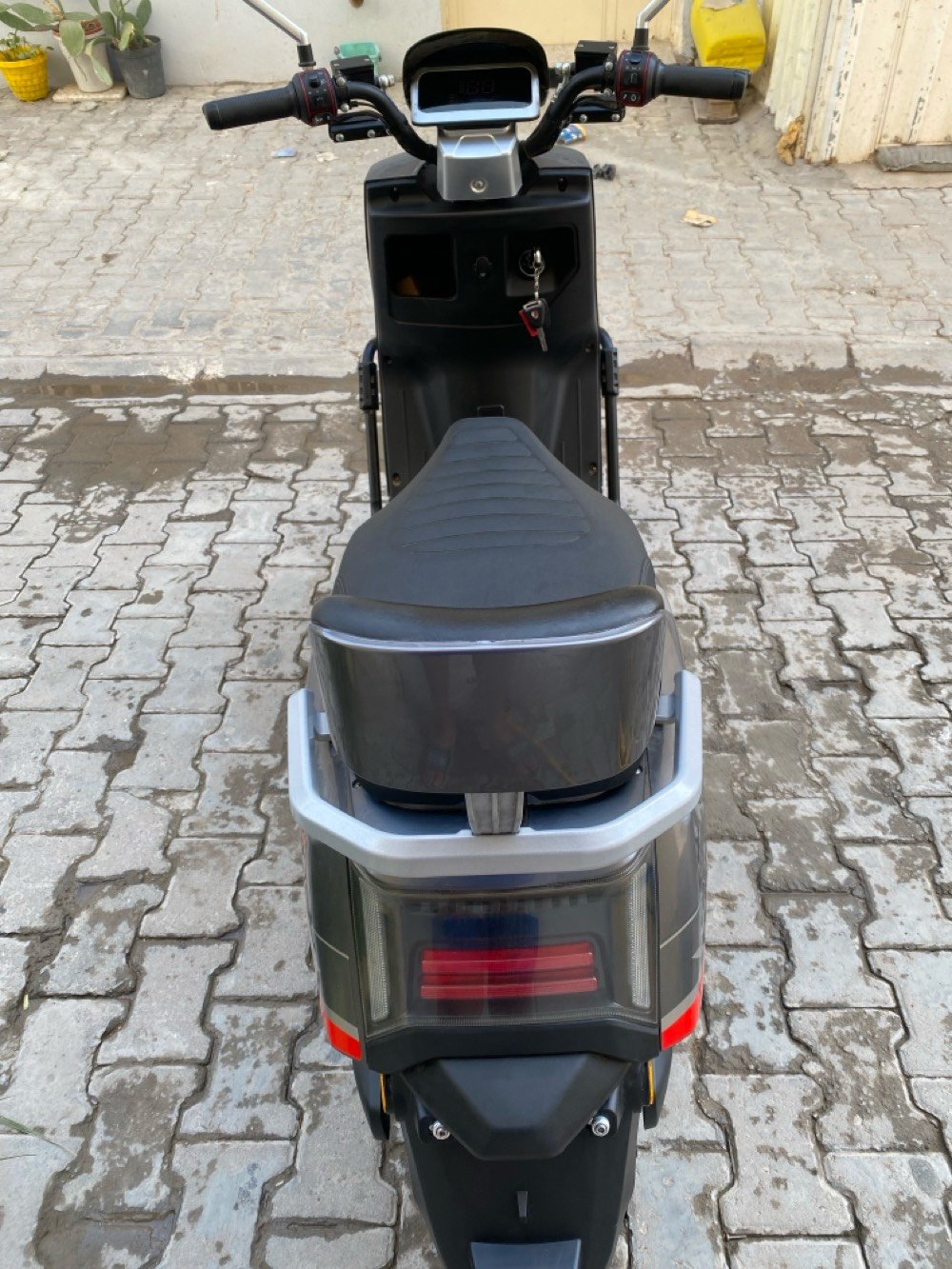 بغداد الاسكان شارع 23مقابيل كليه مأمون يم موكب أهل البيت