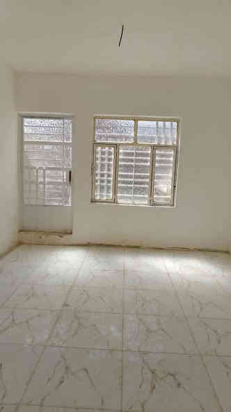 بيت للايجار
عنوان بغداد جديده شارع مسبح خلف فوج طؤرى.

 مكتب اسد بغداد اتصالات 

***********ابو حسين 

***********محمد
