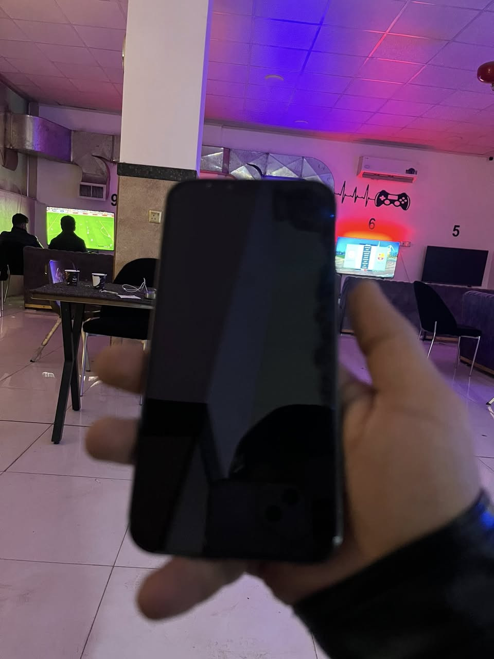 السلام عليكم 13 PRO MAX
ذاكرة

256

تك 

بطارية 87

اسود

سعرو 615

***********
