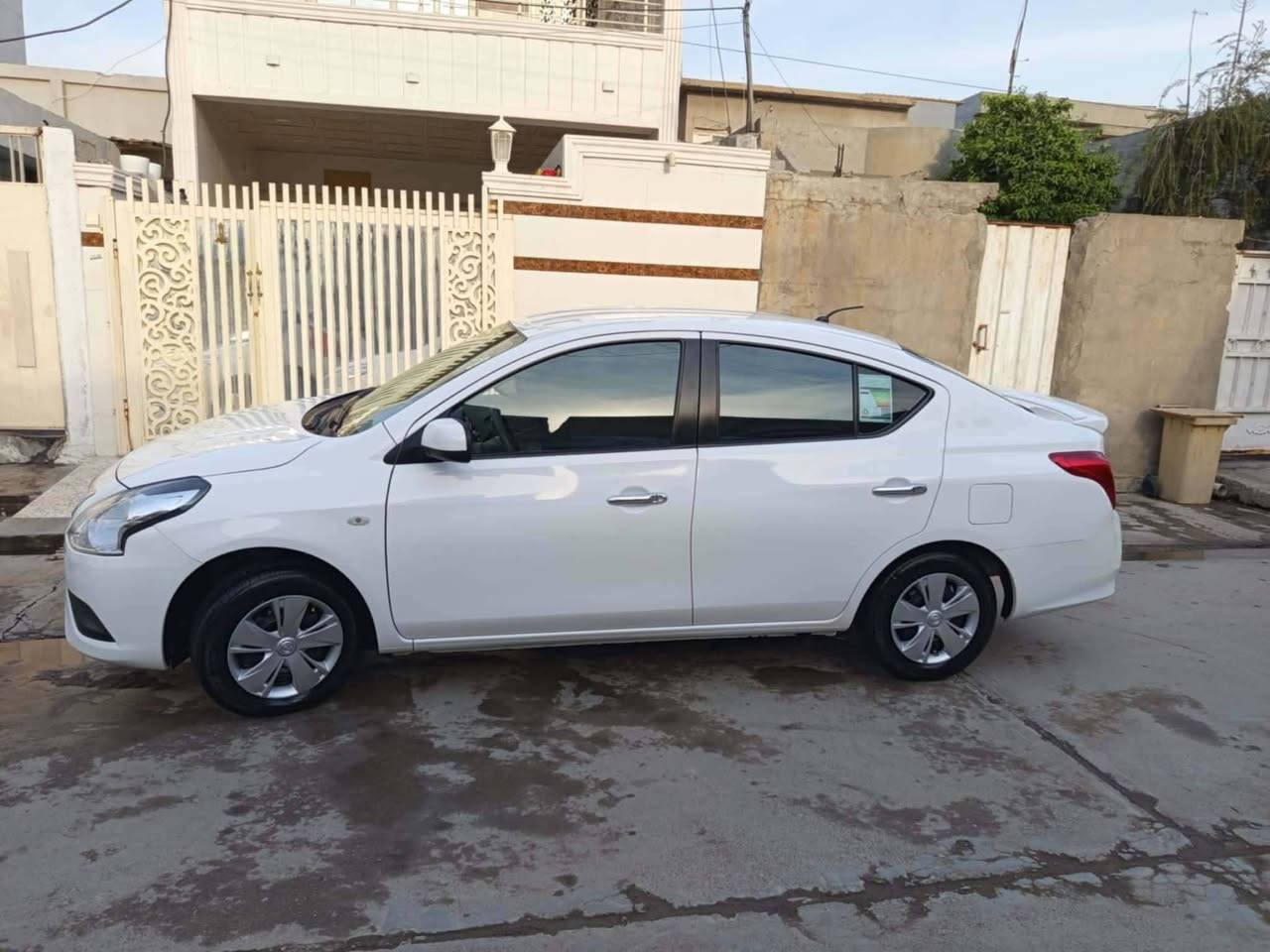 نیسان سەنی لاکشمیبای
مۆدێل 2020
لەجاملعی سایق دوو بستی تعدیلە
0750 5202136
