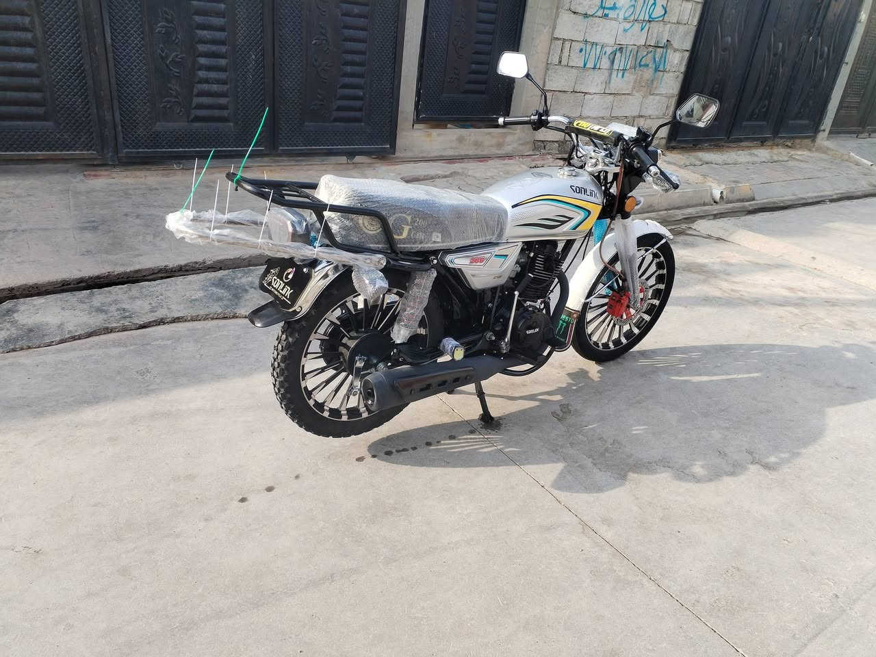 سلام عليكم
ماطور سولنك الأصلي ٥كير
موديل 2025 ماشي قليل
خالي من كل عيب جديد فقط شاشه تشتغل بس نكسر جام
سعر ٧٧٥ بي مجال ***********
