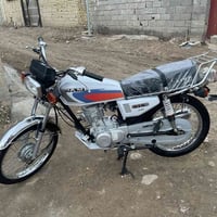 للبيع دراجه اربعه كير اوراق سكنر موديل ٢٠٢٥مكفوله ٠٧٨٣٠٩٦٤٠٢٥