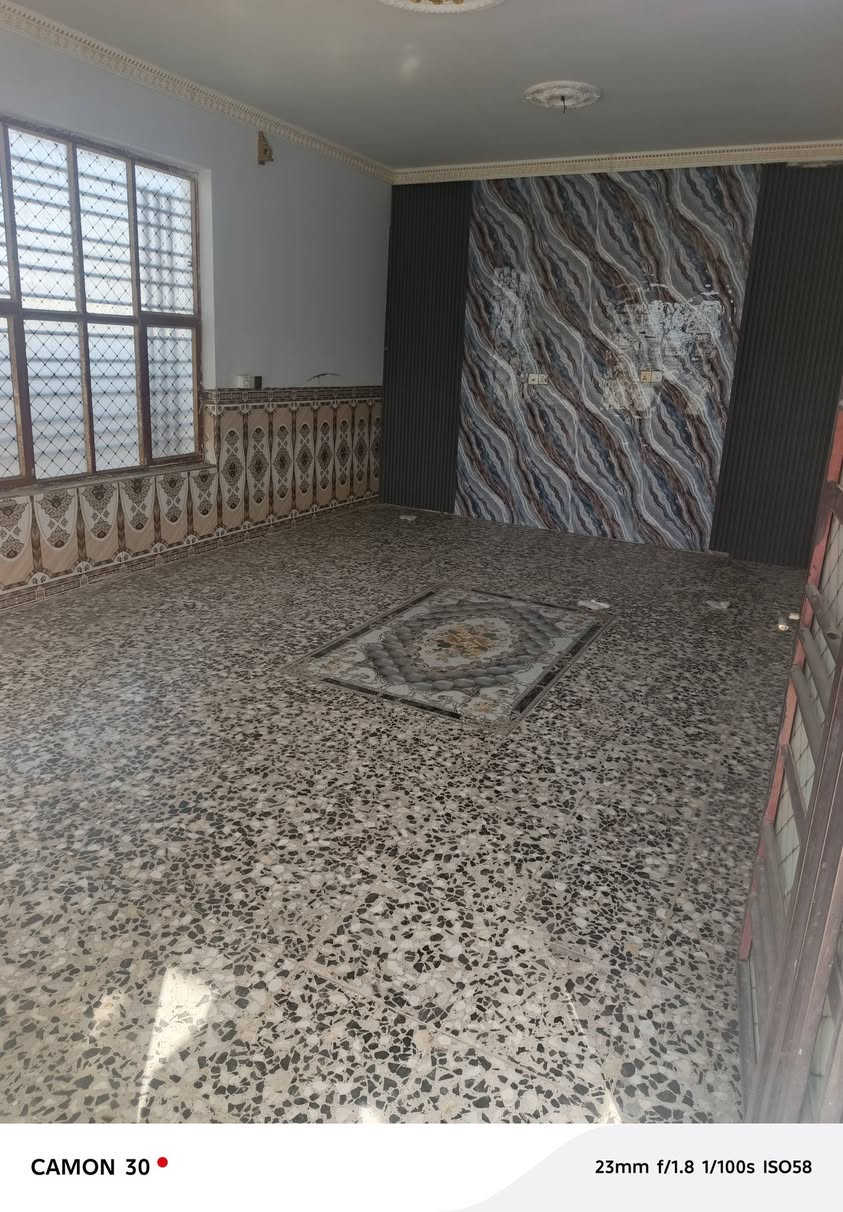 دار للبيع المساحه ٦٥٠ متر الدورة هوررجب قرب المدارس والسوك
السعر ١٧٠ مليون الاستفسار***********
***********
او مراجعة مكتب ليث الجبوري للعقار
