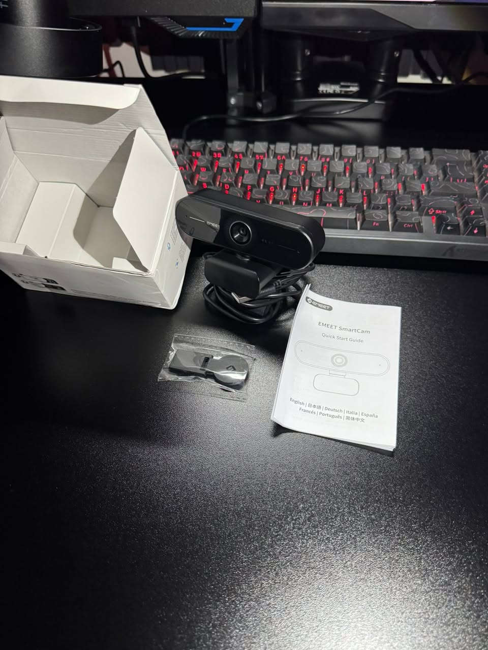 New Webcam emeet c60e 4k الماركه العالميه 
سلام عليكم ويب كام جديد غير مستعمل ابد للبيع ماركة عالميه وقويه جداً emeet معروفه بل كامرات القويه شباب الكامره كلش قويه وجودتها نار تفيدك للتسجيل بثوث وايشي لن الوضوح البيها خرافي تكدر تبحث عنها وتشوف قوتها 
السعر : 55 الف وموجود توصيل 🚚 5


**إذا كنت صاحب هذا الإعلان وتريد حذفه لأي سبب، رجاءا أرسل رسالة إلى الدعم الفني**