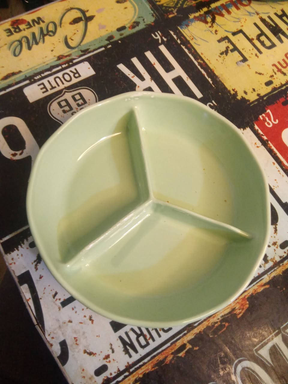 وصول بضاعة فرفوري جديدة 🔹
نعلن عن توفر تشكيلة فرفوري مميّزة بجودة عالية وتصاميم أنيقة تناسب جميع الأذواق:

▫️ صحون فرفوري (عشاء – فطور – شوربة)
▫️ أطقم سفرة كاملة
▫️ فناجين قهوة وشاي
▫️ زبادي وسلطانيات
▫️ أشكال وألوان حديثة

💰 الأسعار: من 250دينار 1500دينار
▪️ صحن فرفوري: يبدأ من ( 500…1000 )
▪️ الطقم الكامل: يبدأ من ( 25… 30)
▪️ الفناجين: يبدأ من ( 250… 500)

📦 البيع مفرد وجملة
🚚 تجهيز سريع
📞 للاستفسار والمزيد من الصور، التواصل خاص
‏‪0789 335 6707‬‏ وتساب
— العنوان ملحق الفارس في المنزل البضاعه اليحب يزورنه 
توصيل موجود جميع العراق
