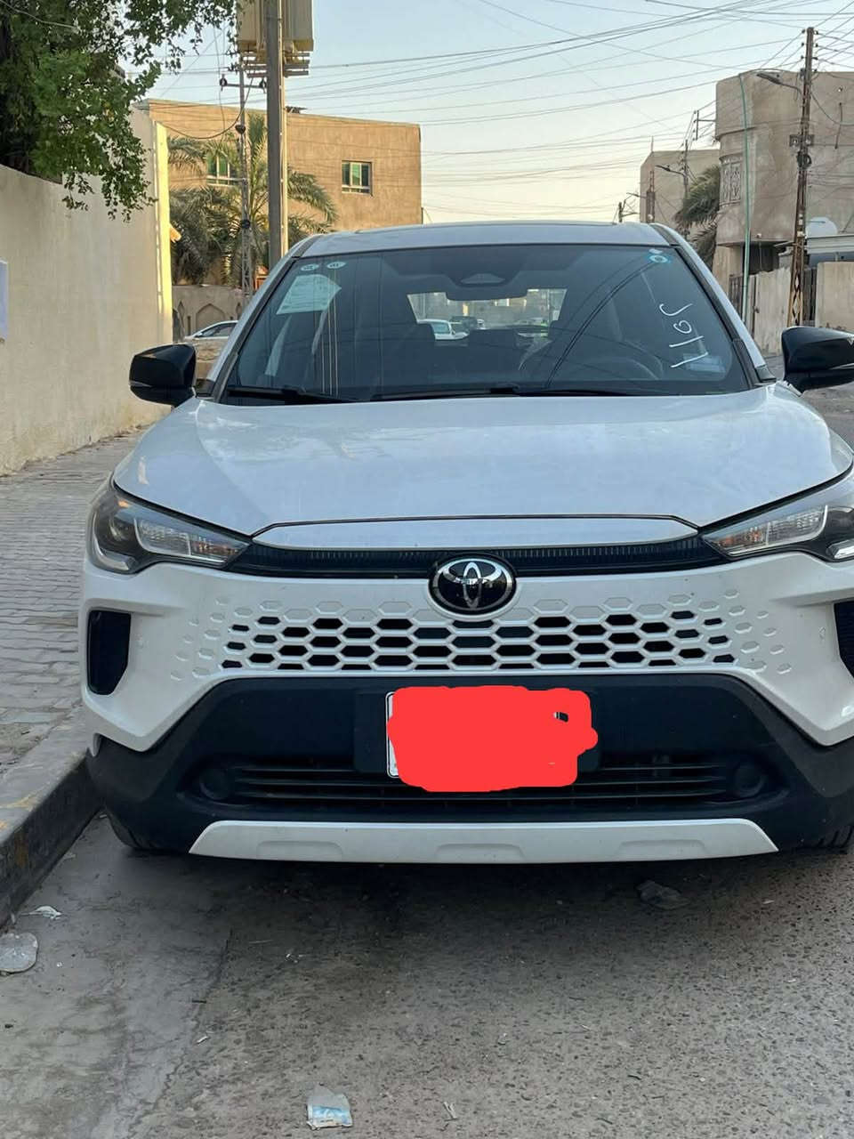 كورلا كروز فول مواصفات هايبرد مكينه 2000 دوش شكل الجديد موديل 26 زيروا نظام السياره مقترض وكفيل من نفس البيت رقم بغداد وراعيها بغداد مكانها باالبصره /***********

