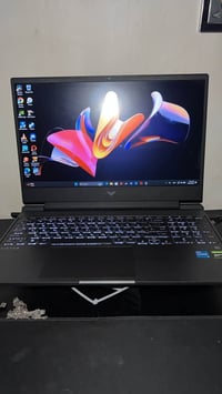 شباب لابتوب للبيع HP Victus 15 ، جاهز للألعاب والشغل والدراسة. المواصف...