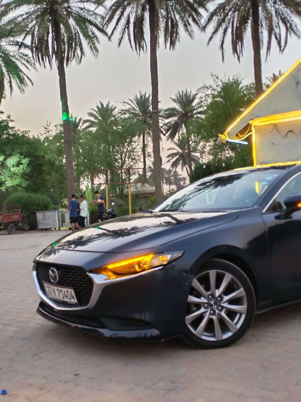 السلام عليكم (( للبيع  او المراوس حسب القناعه )) 

اليدور مازدا بسعر مناسب وبسعر الكوري اذا مو ارخص يتابع المنشور 

مازدا 3 موديل2021 رقم اربيل انكليزي بأسمي  هزة وسنوية كلة جديد

ضررها :- جاملغ أمامي موضح بالسونار والصور وبالعراق صاير بيها قطع اثر شخوط 

مواصفات :- ( بصمه / كشنات جلد / نقطه عمياء / تحكمات جهتين وباقي المواصفات المعروفه ... ) 

السعر :- 130 ورقةة وبيها مجال للطيبين 
المكان :- بغداد / قرب مرور الكاظميه
للإتصال :- *********** 

ملاحظه :- الشراي يتصل بيه ويدلل والسياره احولها باسمي المشتري وبالعافيه على صاحب النصيب قلبا ولسانا ❤️
