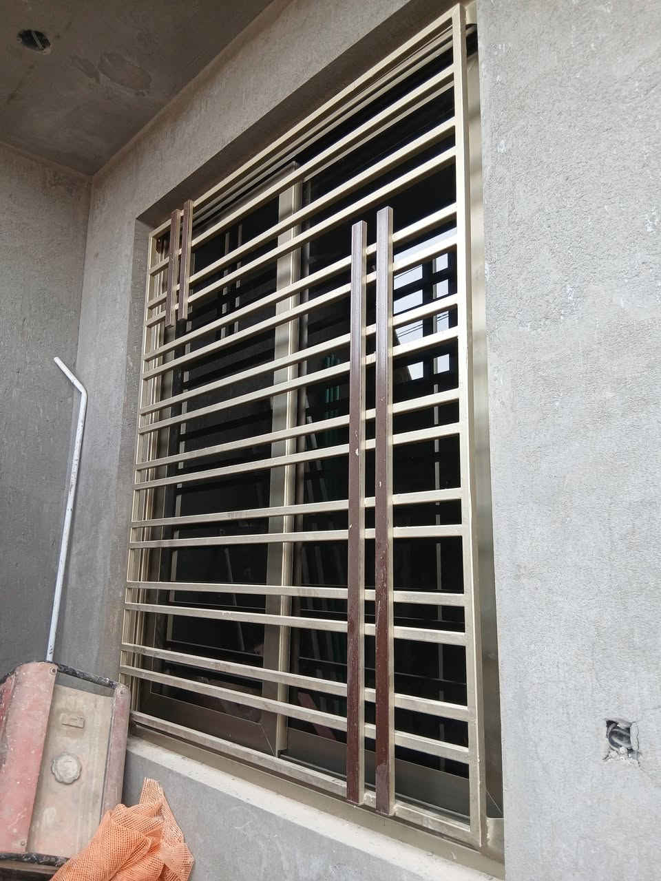 صباغ شبابيج في كربلاء تنضيف وصبغ تاخذ شباج كامل ***********
