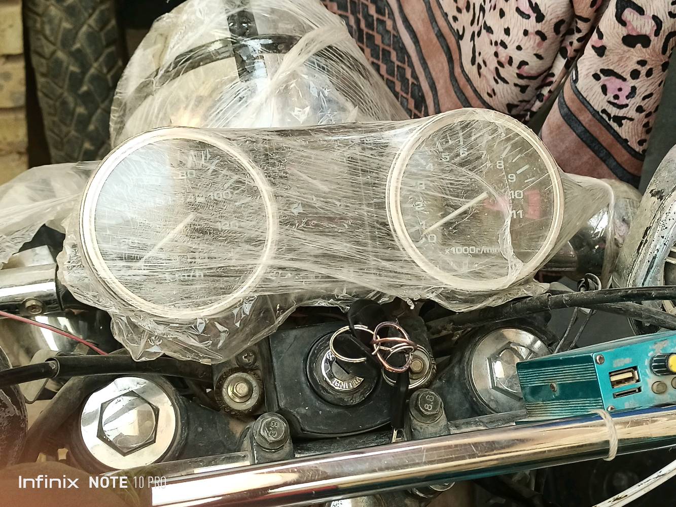 السلام عليكم ستوته 23 للبيع نضيفه محرك مامفتوح فحل 4 براغي كهربائياة جديده سعر 2.700  عنوان كربلاء الامن الداخلي  متواجد واتساب