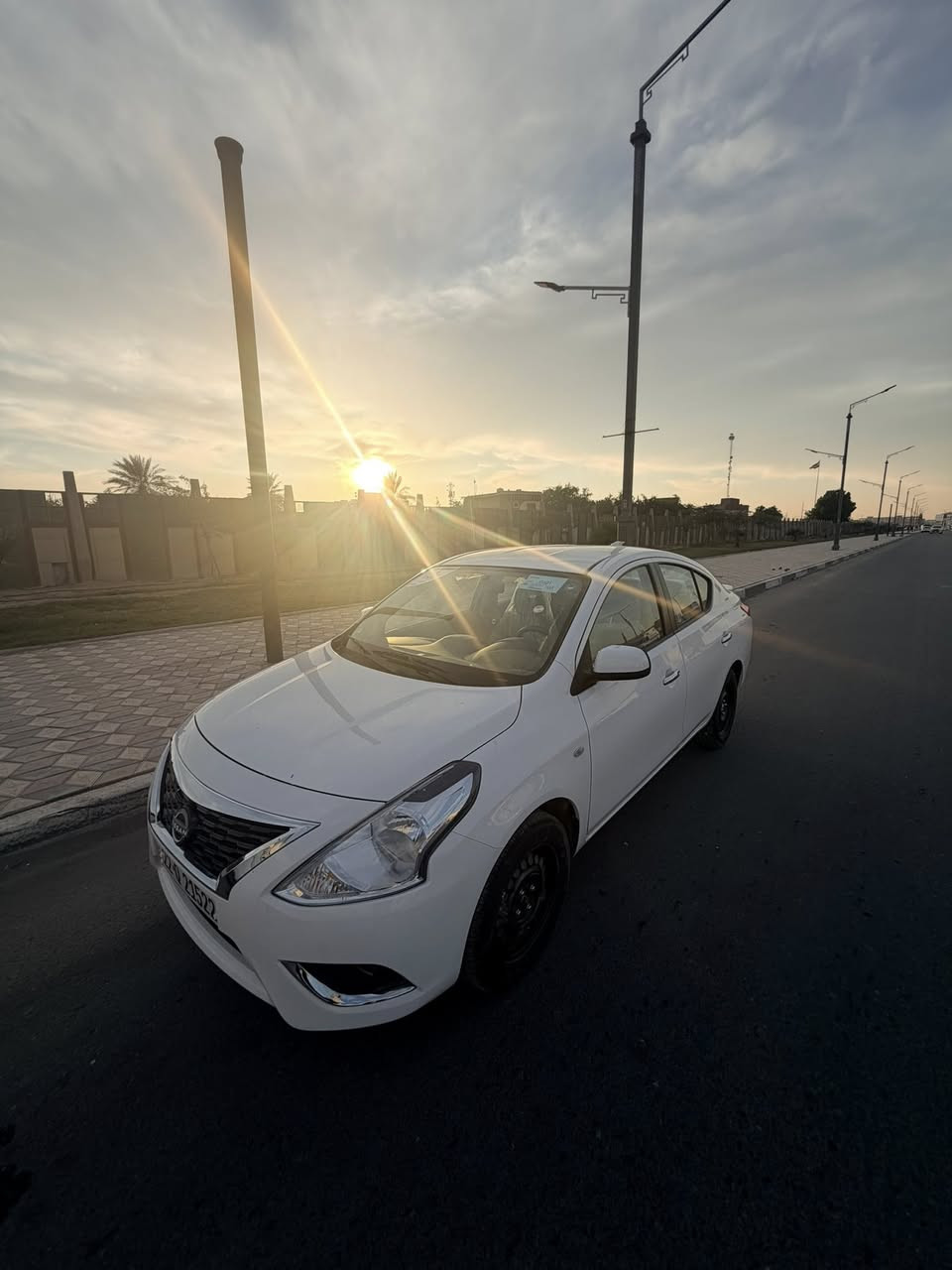 السلام عليكم 
نيسان سني هندي ام ضمان  للبيع 
موديل 2025 زيرو 
البصره اربع شوارع 
سعر 140 مع وكاله مجانية 
***********
