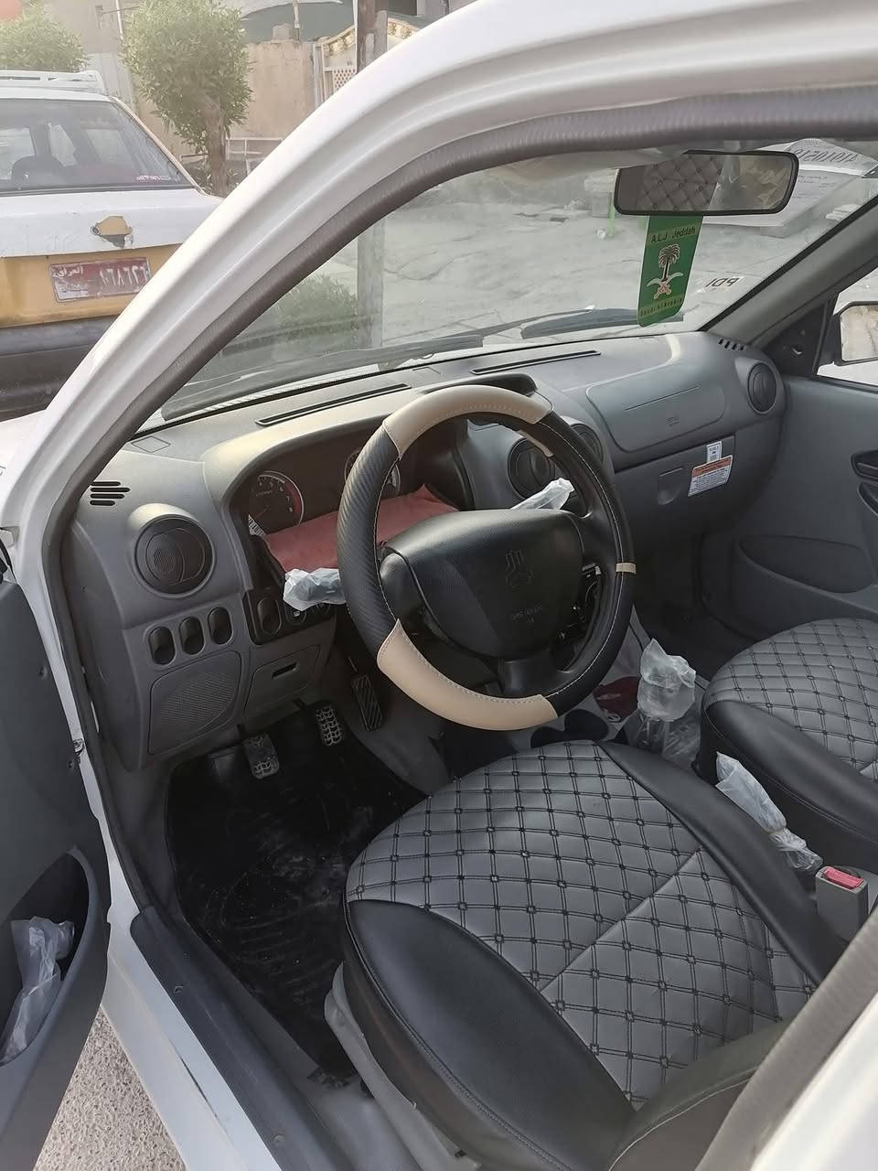 السلام عليك سايبا خصوصي ٢٢ ماشيه ٤٤ الف السعر ٤٣ ورقه وبي مجال بسيط السياره كير وتبريد ومكينه كفاله العنوان الزعفرانيه اربع شوارع وتحويل مباشر 
0773 036 9771‬
