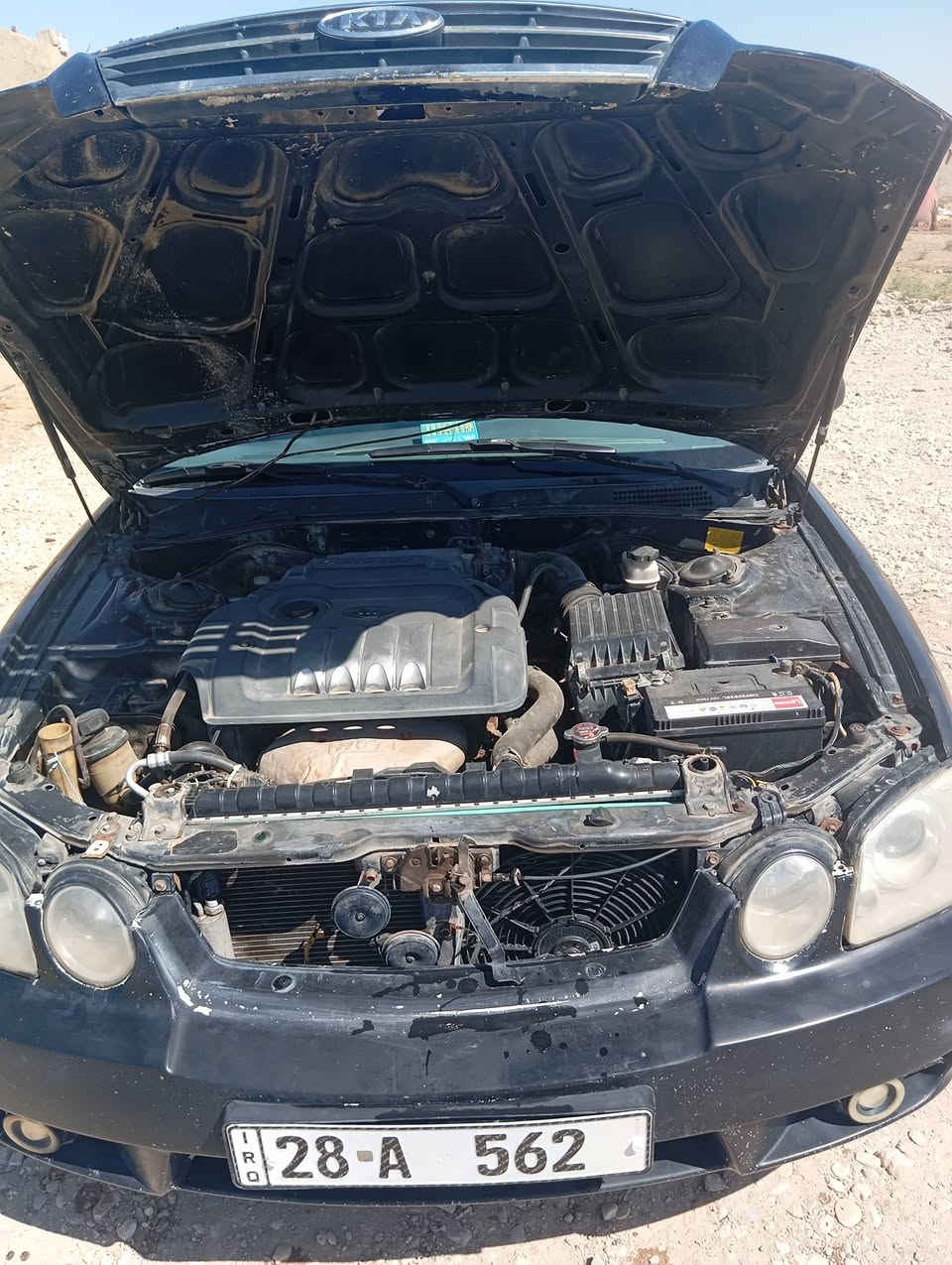 السلام عليكم
سياره اوبتيما 2004 
رقمها نجف مشروع وطني بسمي تحوله ثاني يوم مصفره من كلشي رقمها انكليزي مميز
كير ومحرك مكفولات من تنقيص وتبخير 
كهربائيات كله تشتغل
الحداديه 70٪
التايرات زوج جديد وزوج نصف عمر 
بيه منضومت زنون
الكشر شوف العين 
مكاني واسط  الدجيلي و قضاء الحي 
*********** واتساب تواصل موجود
