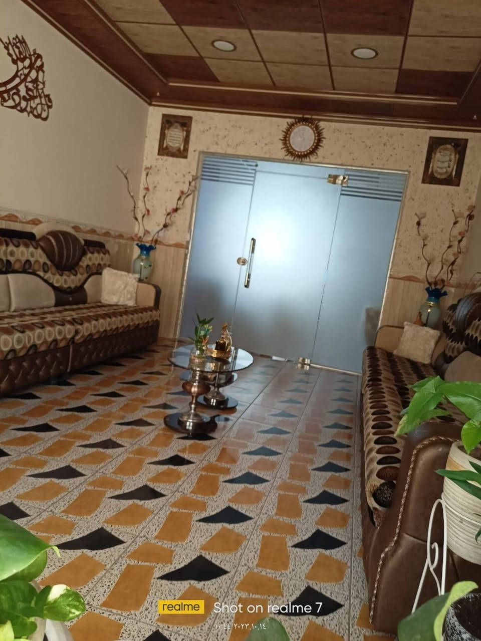 للبيع دارفي مزارع الصديق
المساحه120م واجهة6*20كارت بلديه بي بناء 2019
الارضي/غرفه+هول+استقبال+مطبخ+صحيات
الطابق الثاني/2غرفه+هول+مخزن+استقبال+صحيات
سطح عالي وناصي للاستفسار الاتصال على الارقام:
***********
***********
مكتب ابوسامرللعقار 🌹🌹
