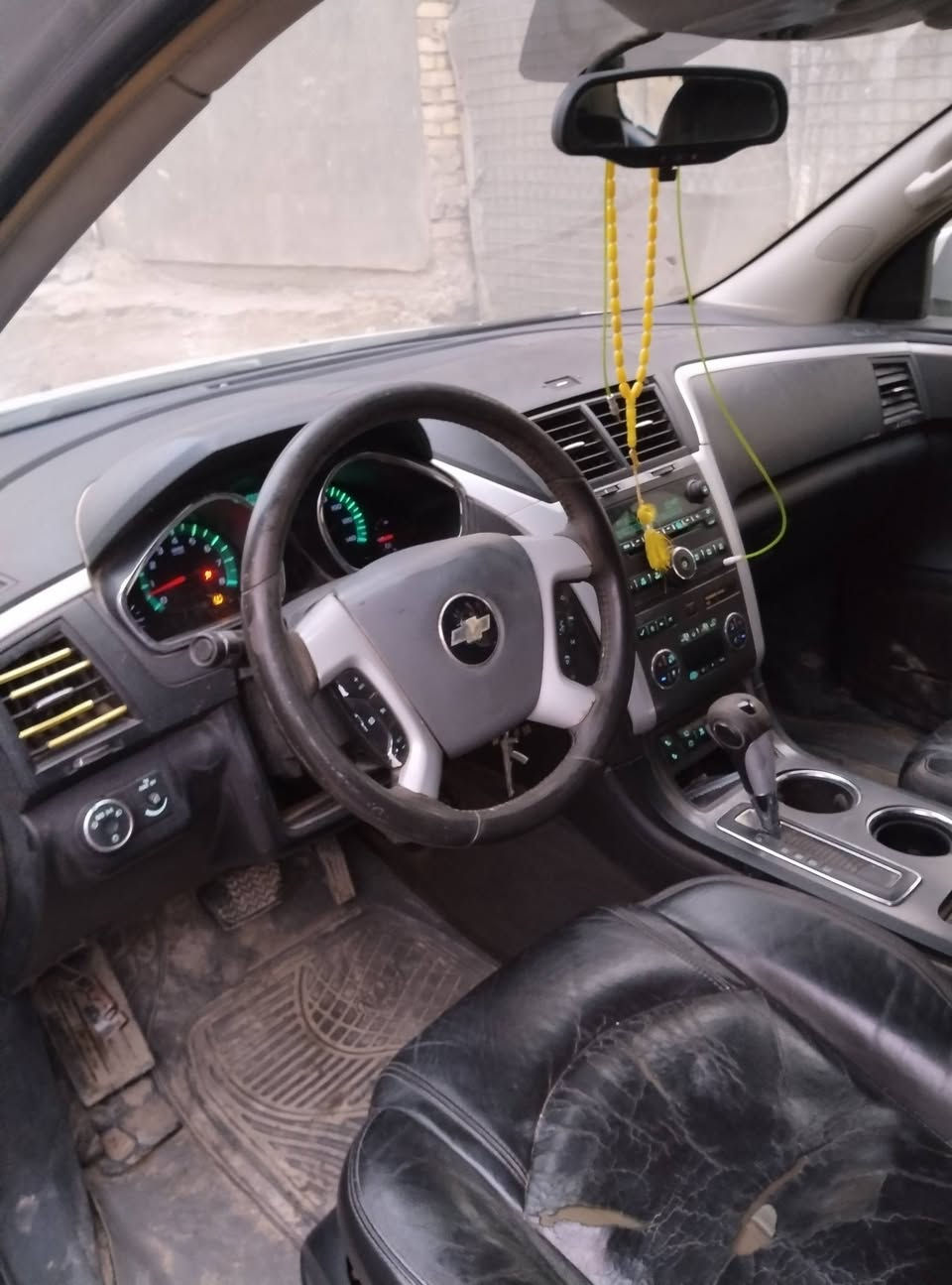 السلام عليكم جيب شوفرليت كرافس موديل 2009 مكينه وكير جدد رقم بغداد الماني نقصها بس دبلات خلفيه سعر 83 
ببع او مراوس حسب القناعه 
عنوان ناصريه مدينه الصدر 
***********
