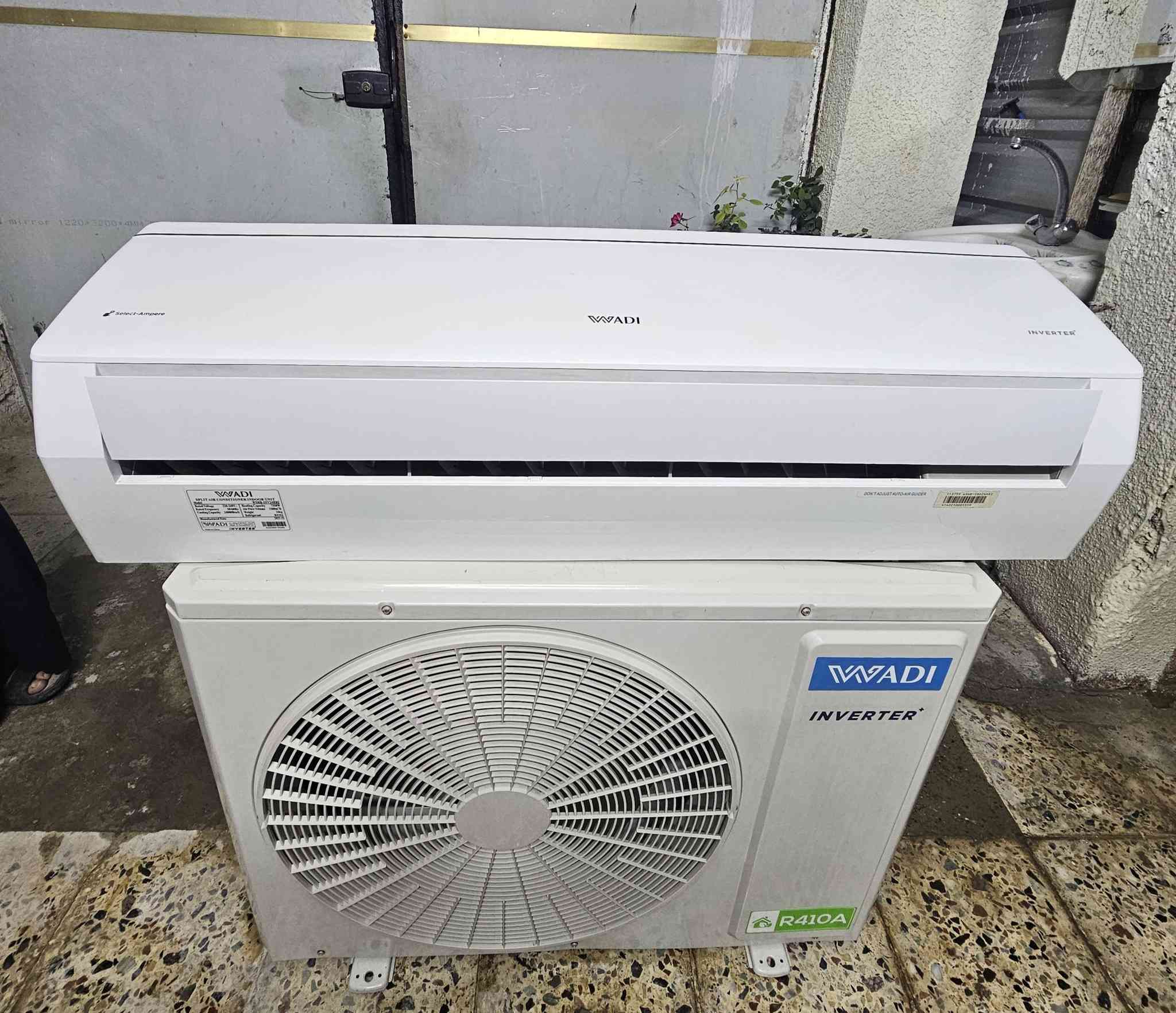 سبلت الوادي حجم 2طن     انفيرتر تحكم امبير يشتغل علسحب على 3 مراحل 4و6و8 امبير
جهاز نظيف جدآ بلادي برغي مامفتوح بي 
بدون اي تصليح تدفئة تبريد غاز 410 
ملحقاته كامله بوراي ريمونت قاعده وايرات كلهن كاملات غازه مقفول 
سعره 550 قفل 
📍مكاني بغداد قريب الشعب بوب الشام 
📞للاتصال بالرقم ***********او وتساب 
يوجد خدمة توصيل 🚛داخل بغداد ولكل المحافظات
