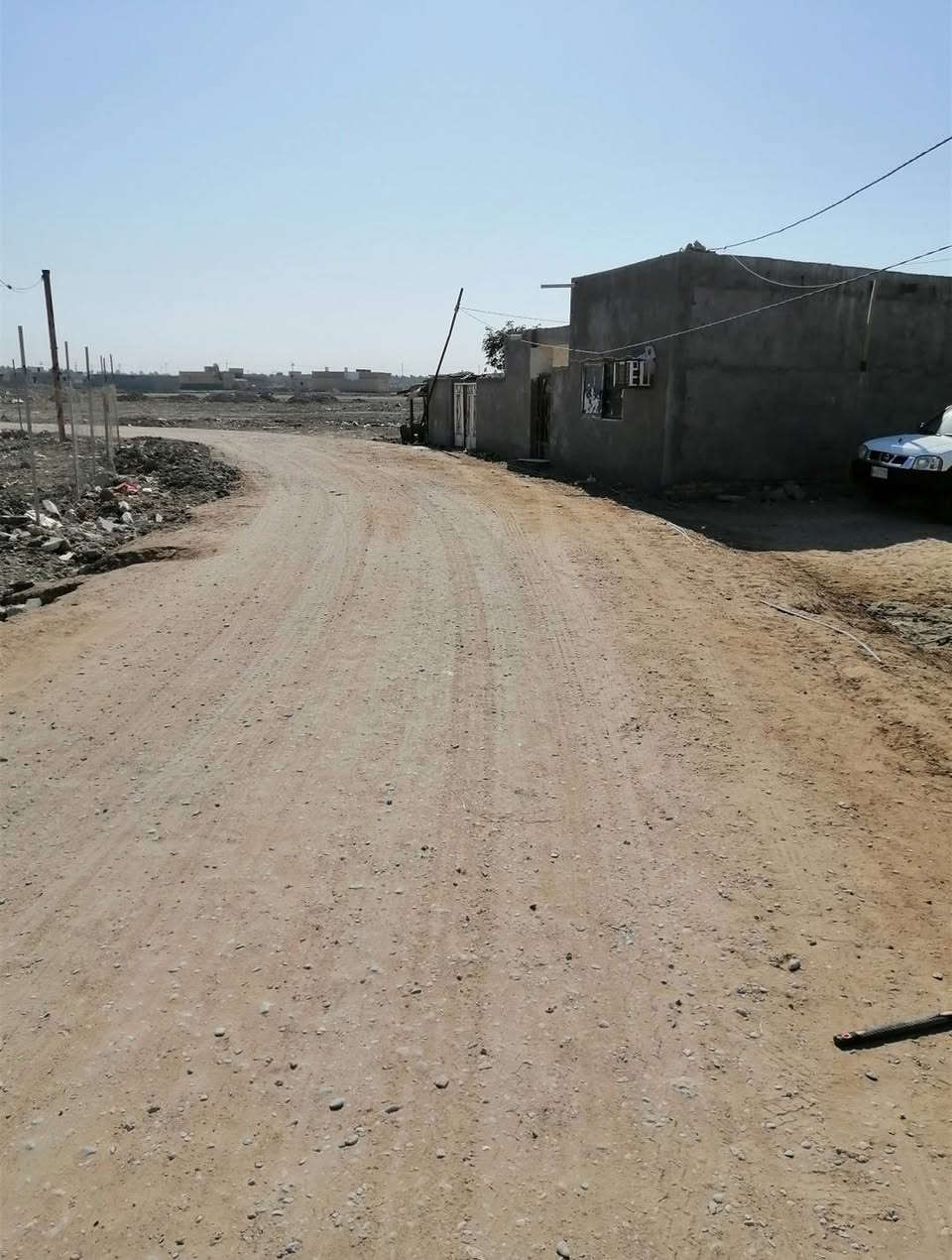 يوجد قطع زراعي ماي كهرباء مدارس شارع قيد الإنشاء تبليط سعر القطعه ٢٠٠متر 10 مليون أو 9 أو 8 حسب موقع القطعه العنوان شارع سوق الشيوخ مقابل حي الجوادين قريب على الإسكان الصناعي مجاور مجمع سيد الشهداء السكني عمود ٦٦ النزله الاستفسار *********** ابو أحمد
