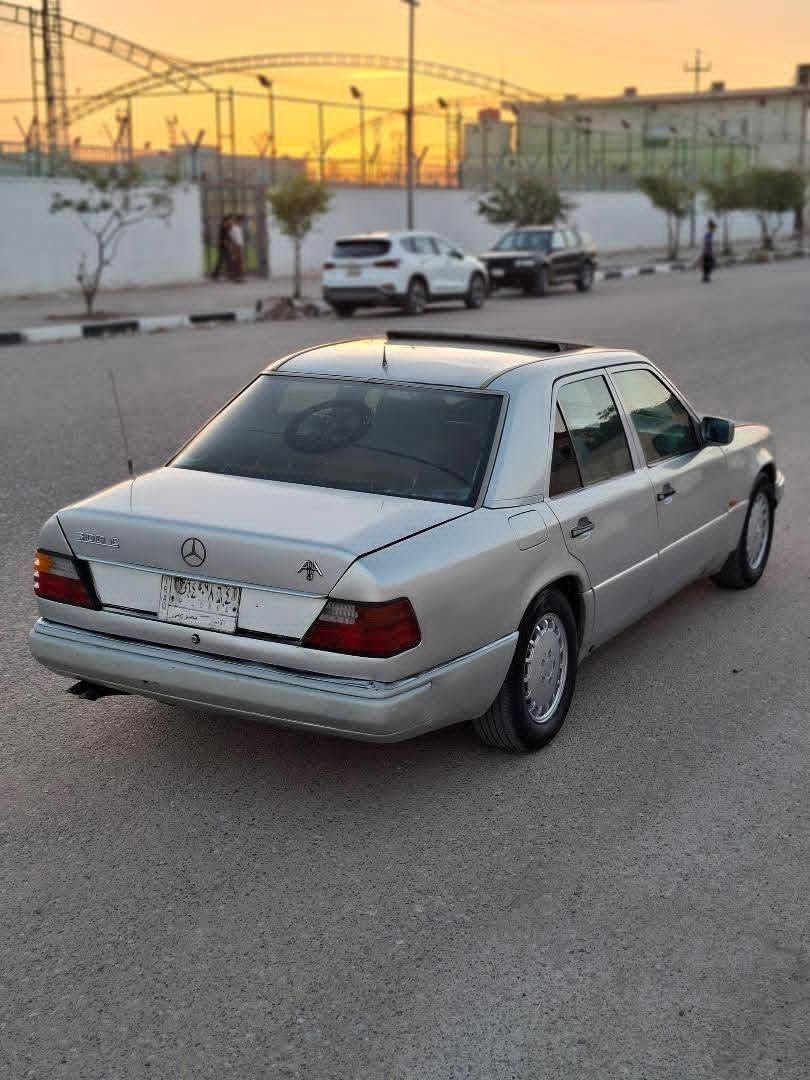 مارسيدس دب مديل 1993 رقم انبار مشروع وطني شرط التحويل السنويه ل2028 قواعد دبلات سليمه تخم تاير حداده حلوه كهربائيات كله شغاله تبريد ثلج السعر 48ورقه وبيه مجال مكاني البصره القرنه ***********
