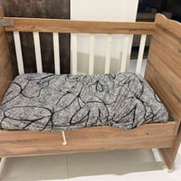 سرير اطفال • مستعمل • مع الدوشك