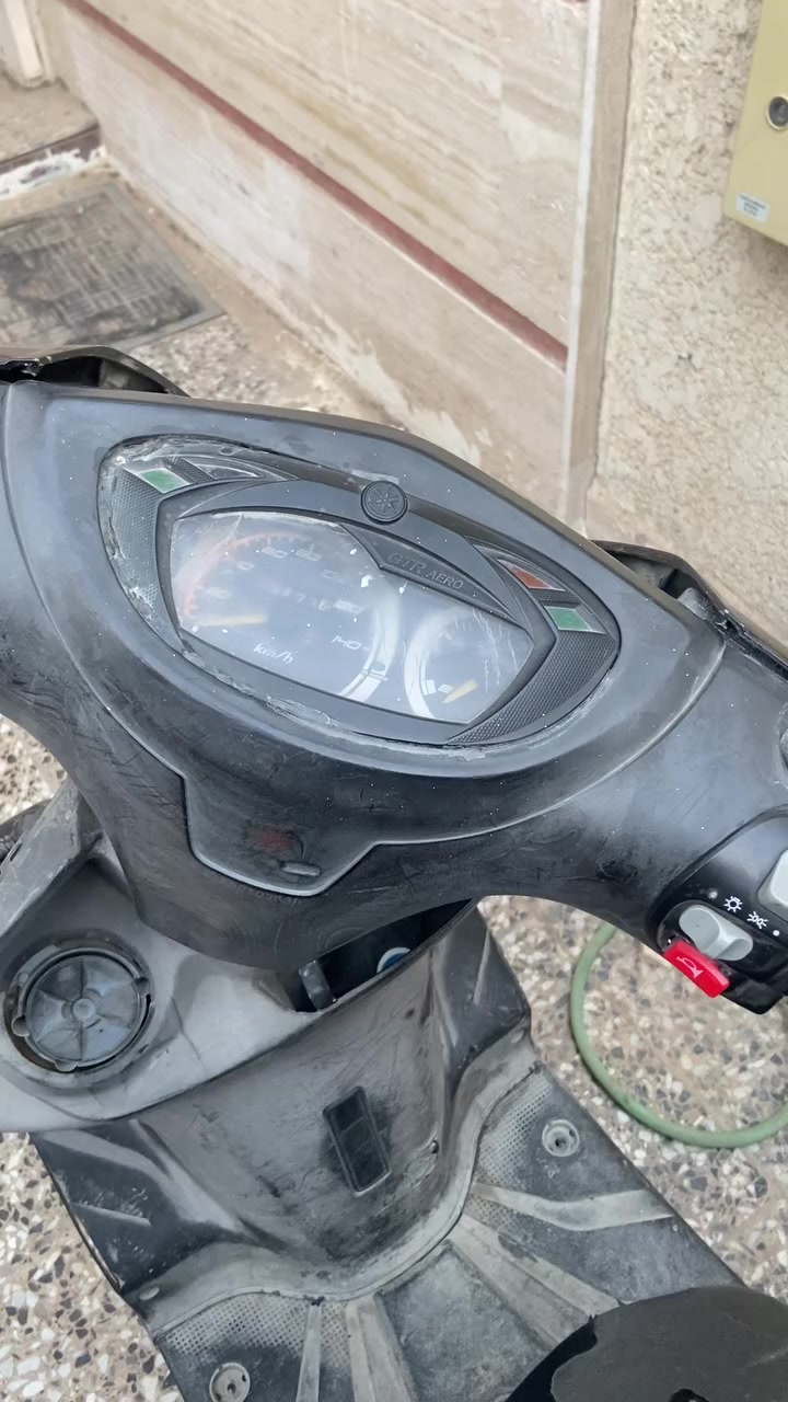 سلام عليكم دراجه gtrللبيع السعر375وبيها مجال للشراي ها تنبيه ‼️ المحرك مفتوح لغرض الفحص لا ملعوب بي ولا هاي والنقوصات البيها  حاضنه وترايش وبجم الموقع شارع فلسطين الرقم:*********** متوفر واتساب
