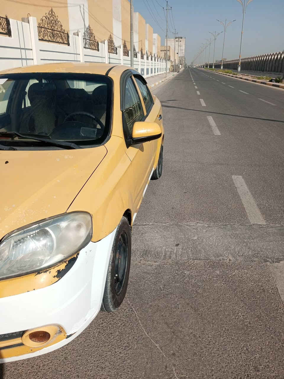 السلام عليكم
عندي افيو صفرة موديل 2011 أوتوماتيك مكينتها 1400 باسمي بس التبريد والرديوا ما يشتغلن الأرضية مفروشة جلد 
مكانها كربلاء للتواصل ***********
