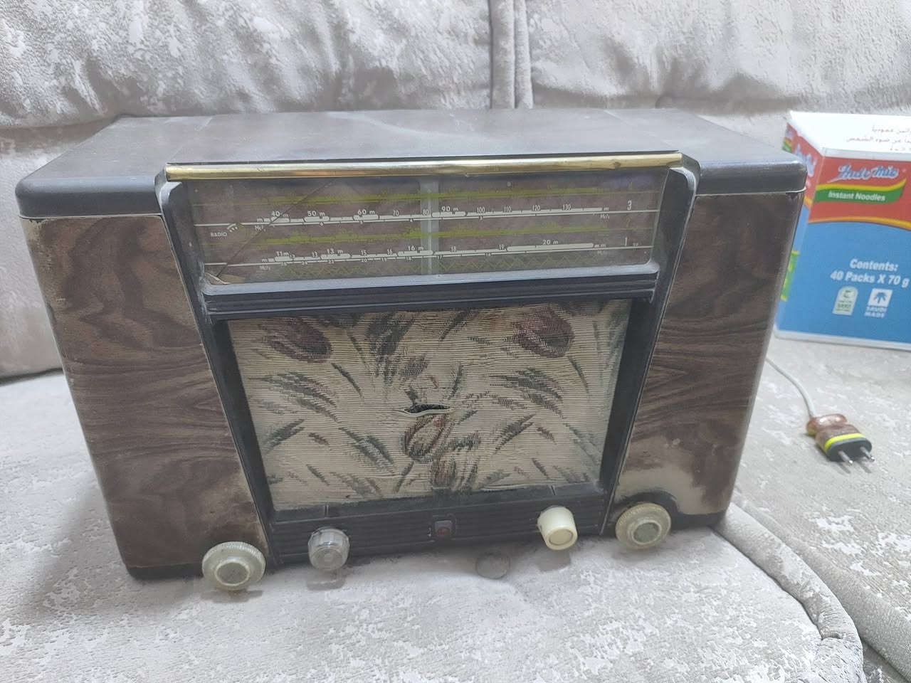 سلام عليكم جهاز انتيكه قديم بس عاطل 
ادفع سعر مناسب وشوفك خيره 
قياس 40*30
مكاني حله يوجد توصيل


**إذا كنت صاحب هذا الإعلان وتريد حذفه لأي سبب، رجاءا أرسل رسالة إلى الدعم الفني**